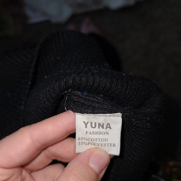 Yuna ribbed Turtleneck size small black. - Picture 7 of 9